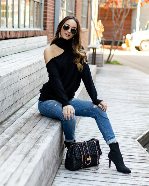 Black cold shop shoulder turtleneck