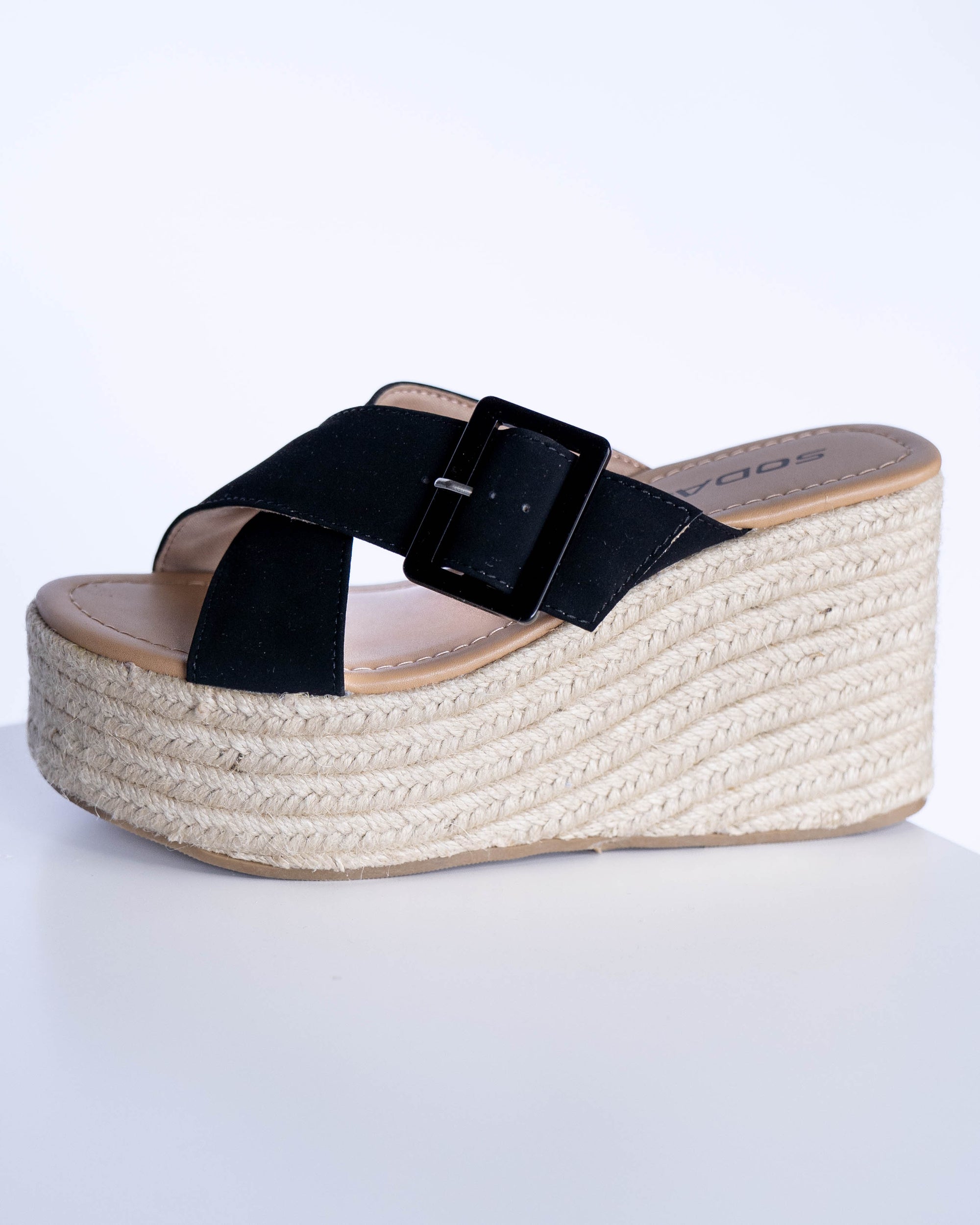 Soda black online wedges