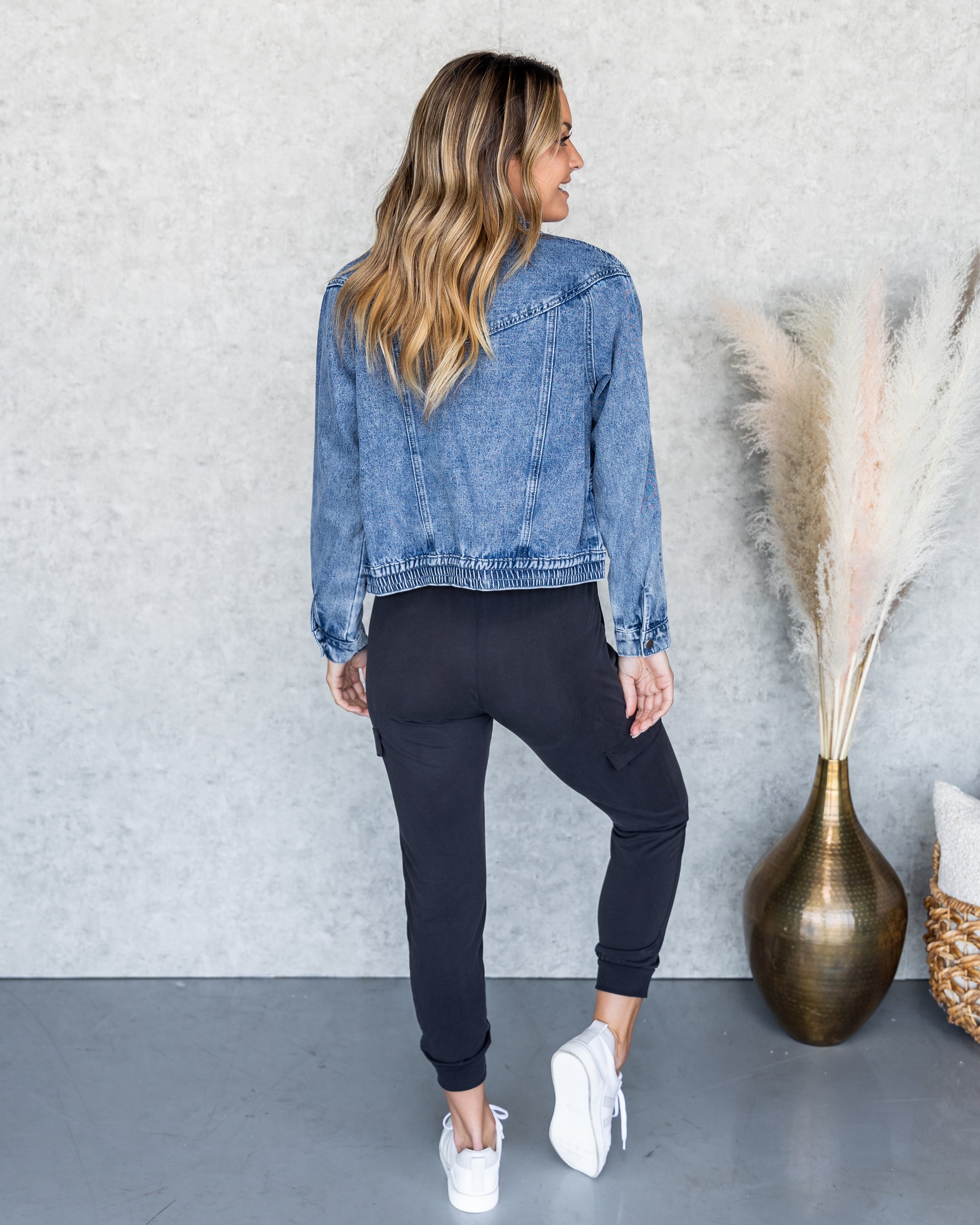 Washed Denim Bomber Jacket - Ready-to-Wear 1AB74L