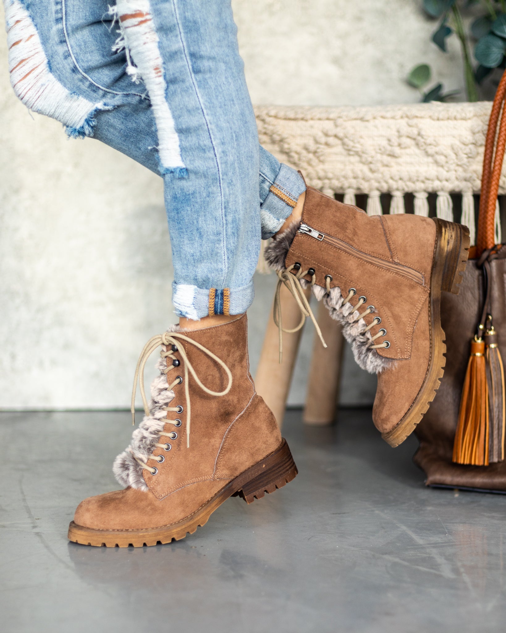 karri lace up hiker boots