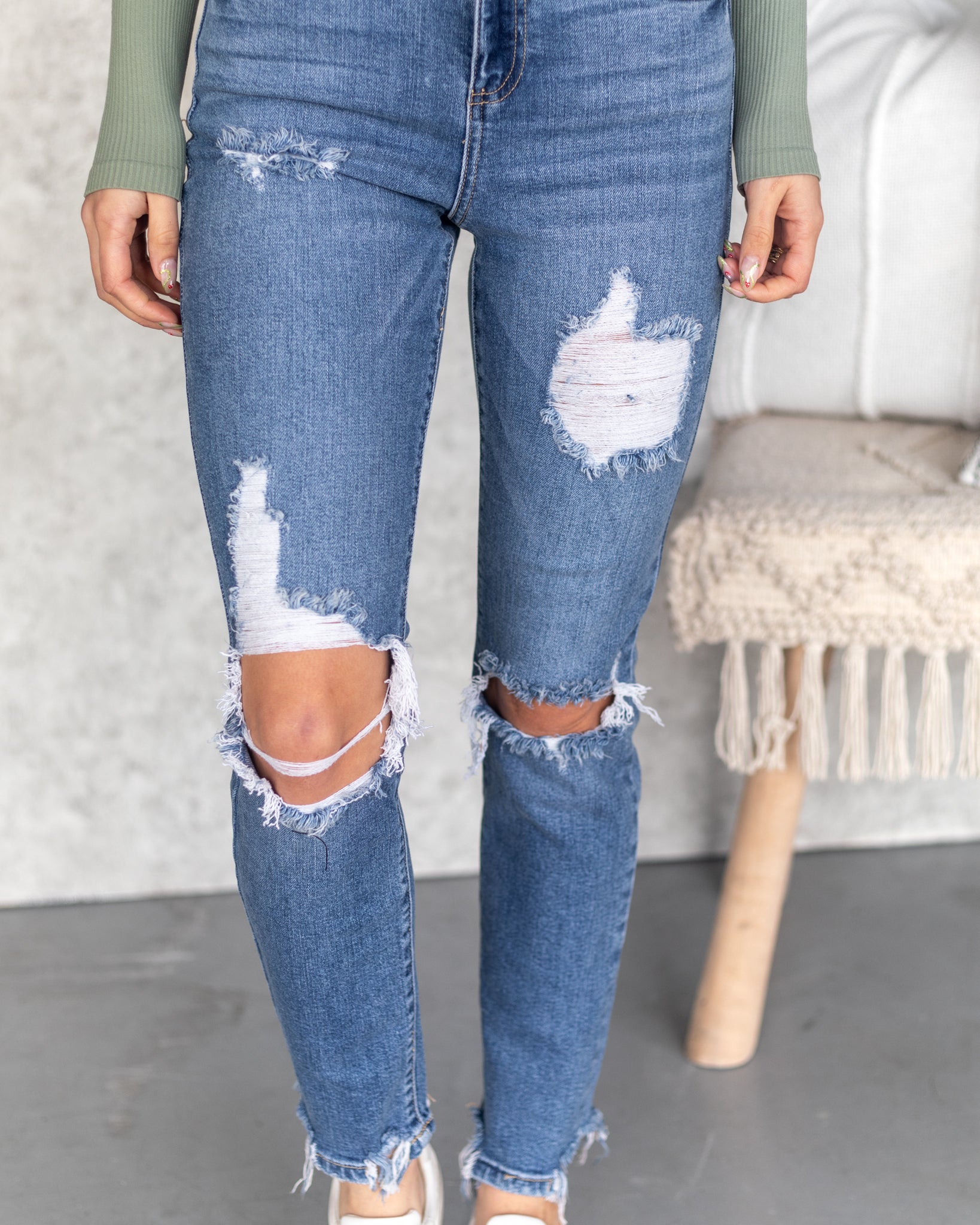 Torrey High Rise 90's Distressed Skinny Jeans - Medium Wash - Eleven Oaks  Boutique